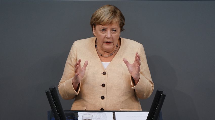 Elbúcsúztatta Angela Merkelt a német hadsereg