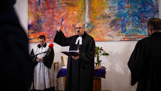 Négy püspök két nyelven szentelte fel a tótkomlósi kápolnát