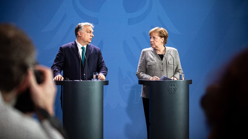Orbán: Merkel távozásával új, nyílt sisakos idők jönnek