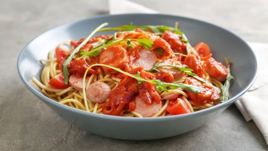 Paradicsomos-virslis spagetti, ha olcsó és ízletes ebédet szeretne