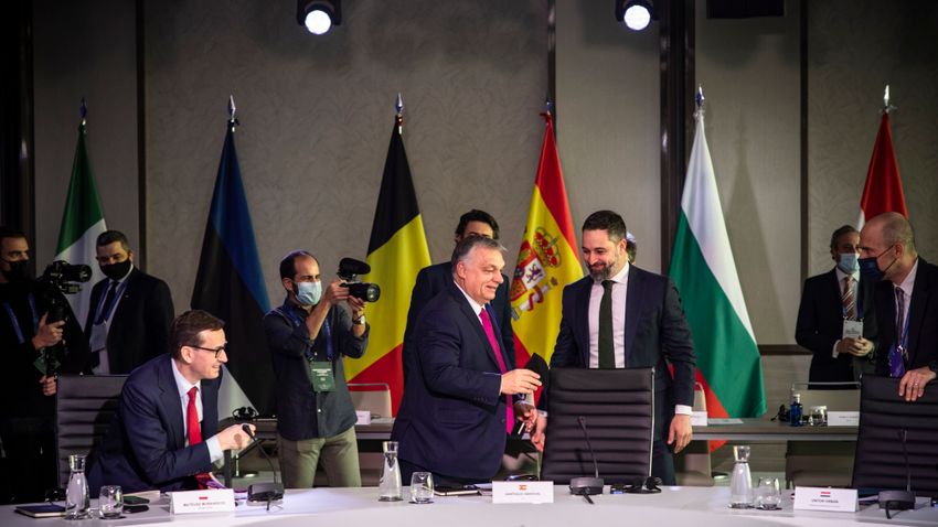 Santiago Abascal szerint Orbán Viktor követendő példa + videó