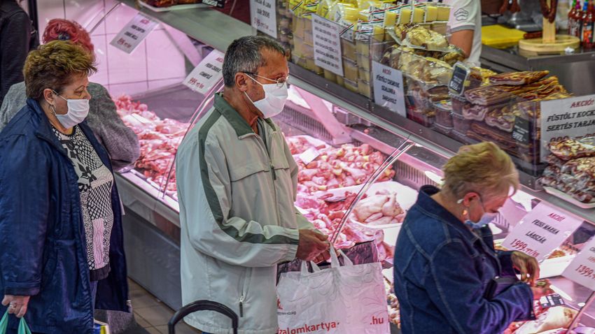 Az élelmiszerárstop akár egy százalékkal csökkentheti az inflációt februártól