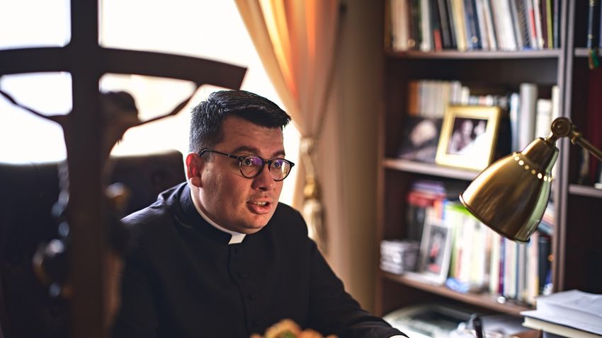Pater L'ubomír Urbančok: „Auch hier drängt uns ein mächtiger Einfluss in Richtung Säkularisierung und Liberalisierung“