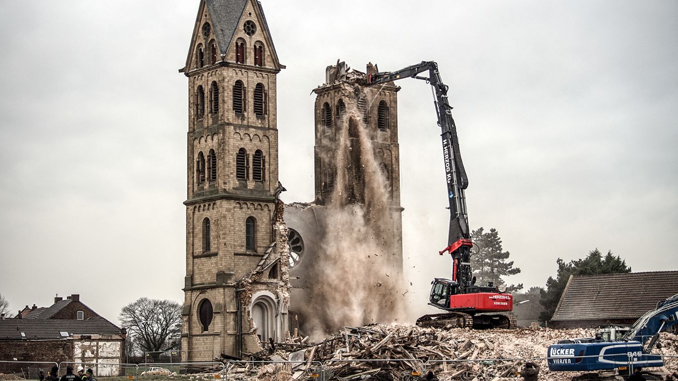 Demolition of 'Immerath Cathedral'