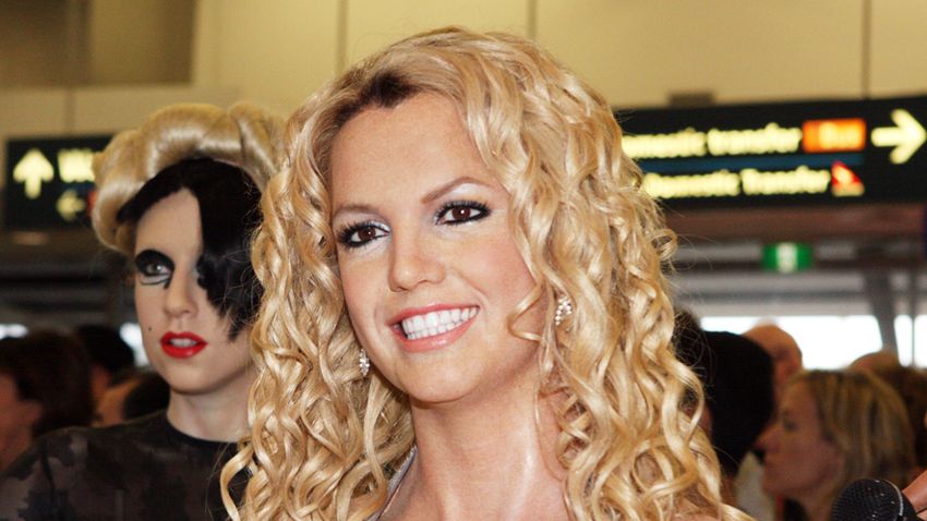 Lehull a lepel: könyvet ír Britney Spears