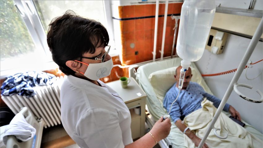 A járvány enyhülésével a kórházak is visszatérnek a normális kerékvágásba