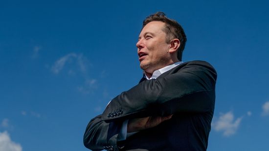 Elon Musk nem hajlandó betiltatni az orosz hírforrásokat