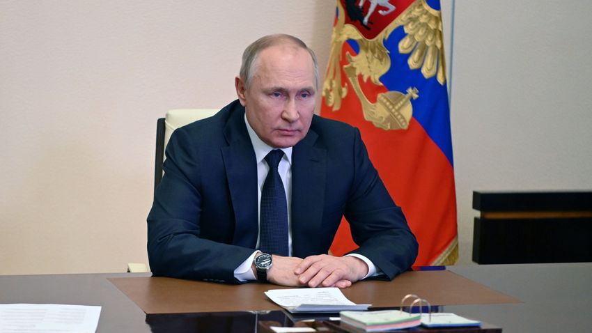 Putyin: Kijevnek a támadás leállításához teljesítenie kell Moszkva minden követelését