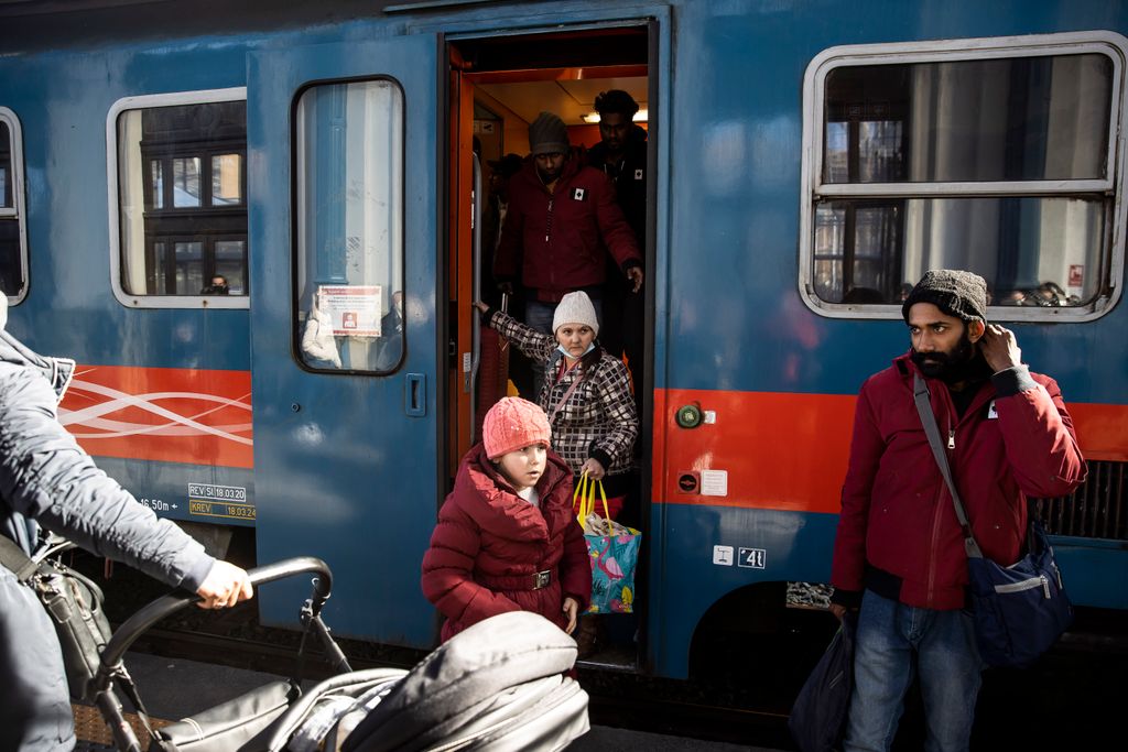 2022.03.01. Budapest

Nyugati pályaudvar, menekültek érkeznek Ukrajnából
Fotó: Kurucz Árpád