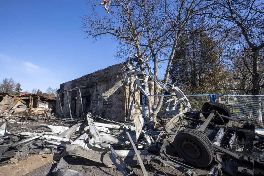 Damage in Kyiv amid Russian attacks