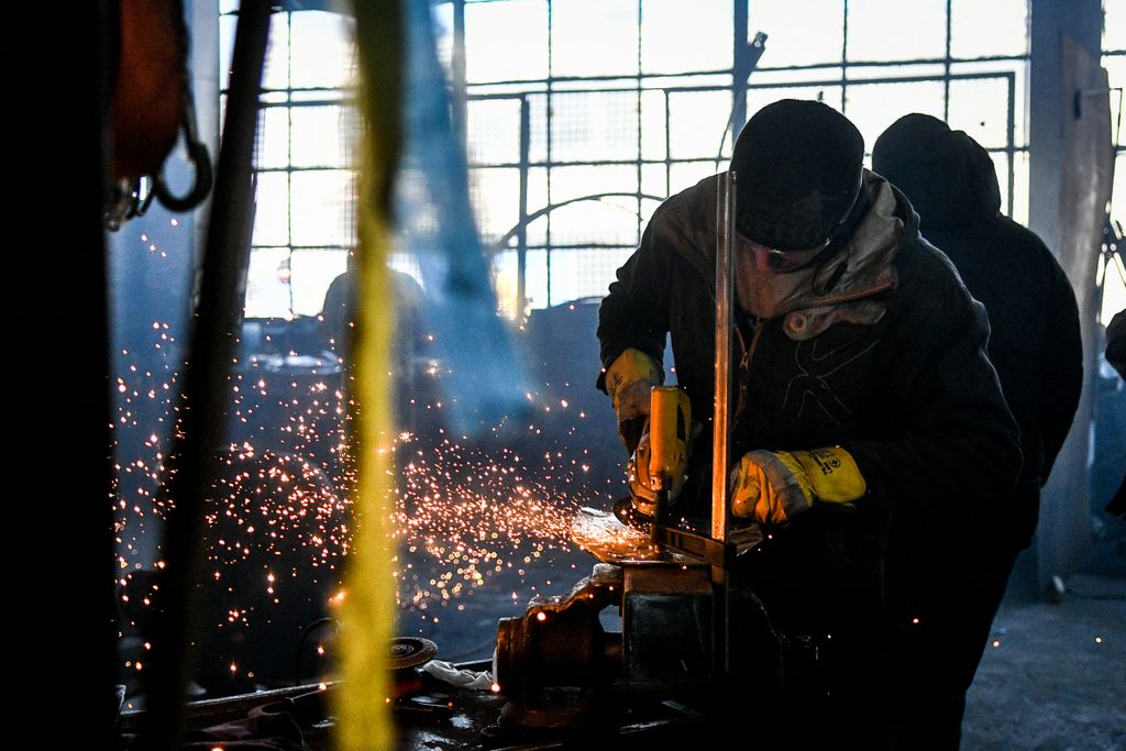 Steel vests production by vehicle scraps in Ukraine