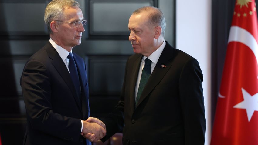 Törökország megvétózhatja a svédek és finnek NATO-csatlakozását