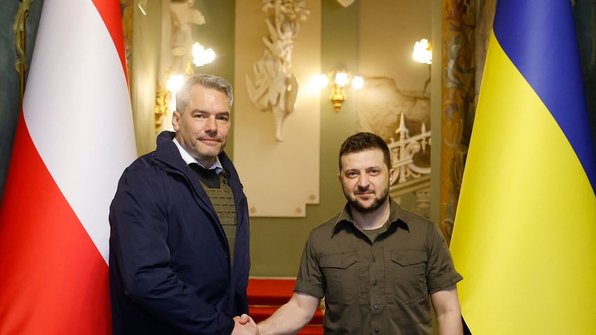 Az osztrák kancellár köztes uniós tagságot javasolt Ukrajna számára