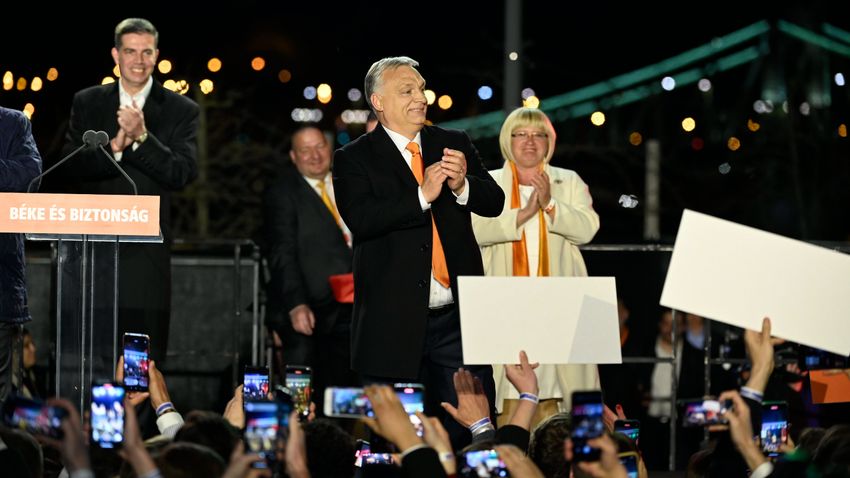 Újabb Fidesz-kétharmad, kudarcot vallott a baloldali összefogás