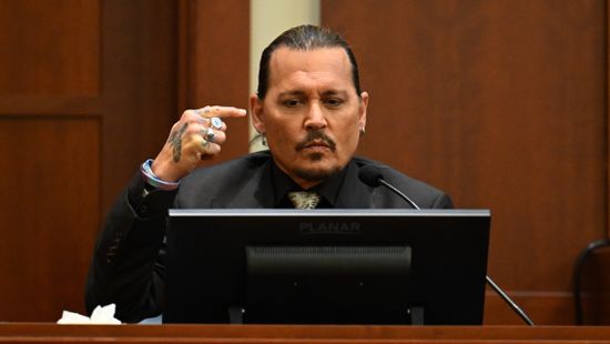 Tönkremehet a botrány miatt Johnny Depp karrierje + videó