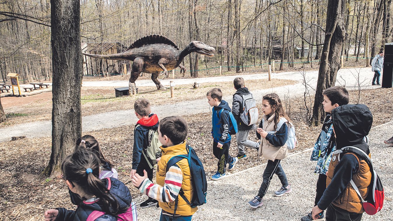 A gyerekek szívesen látogatják a dinó parkot