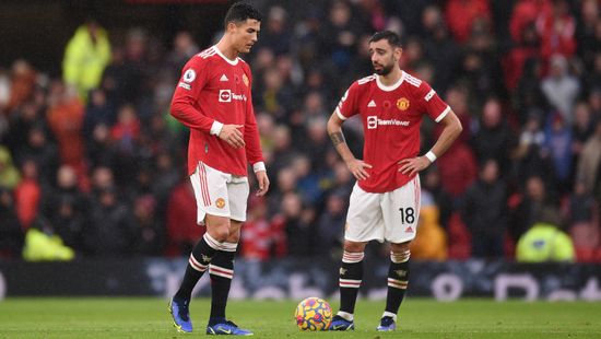 Összetörte Porschéját a Manchester United portugál sztárja