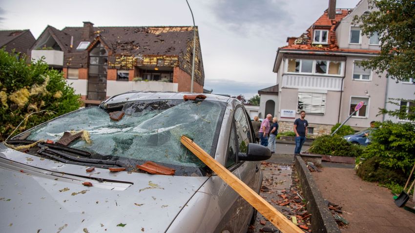 Tornádó és vihar pusztított Németországban