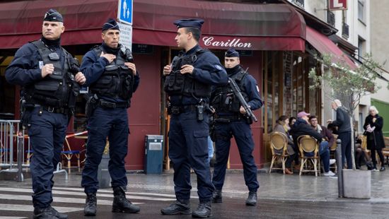 Nem védi meg a rendőröket a francia állam