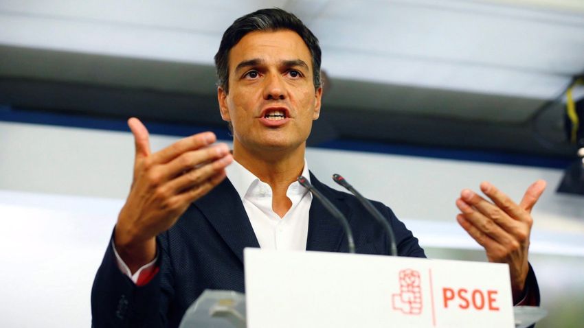 Lapozó: A spanyol miniszterelnököt is Pegasus-szoftverrel figyelték meg