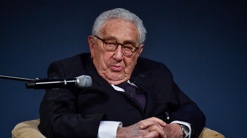 Henry Kissinger szerint rá kellene venni Ukrajnát a tárgyalásra