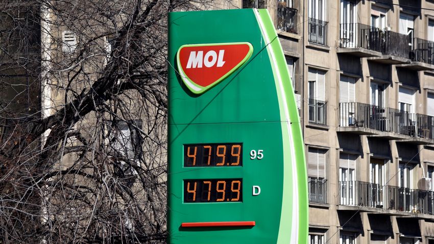 Így nőnének a benzinárak a brüsszeli olajembargó miatt