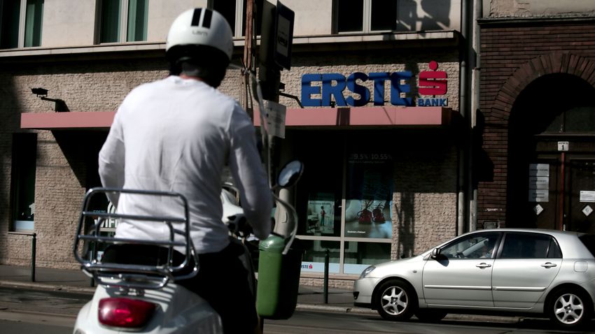 Jelentősen nőtt az Erste Bank bevétele az első fél évben
