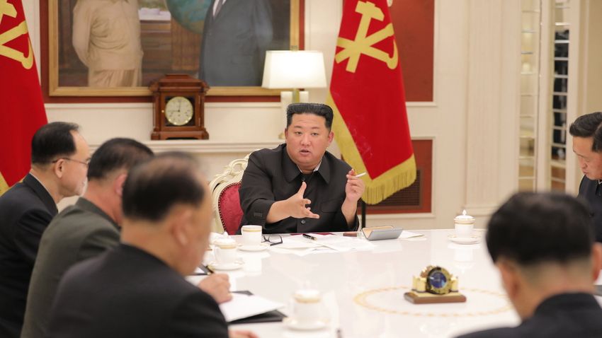 Kim Dzsong Un konferenciát tartott a megbonthatatlan párturalom megerősítésére
