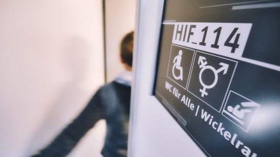 Az olasz iskolákban már a gyerek dönthet a neméről