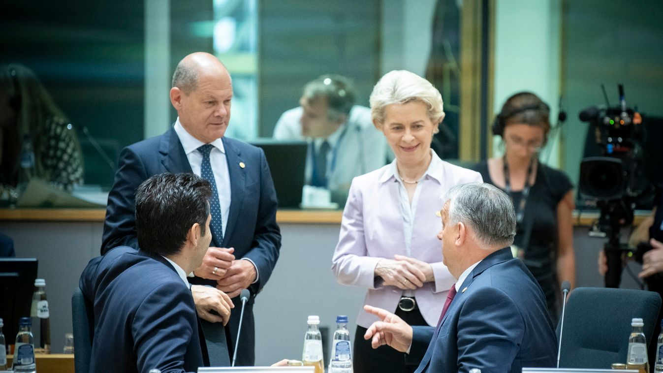 ORBÁN Viktor; VON DER LEYEN, Ursula; SCHOLZ, Olaf; PETKOV, Kiril