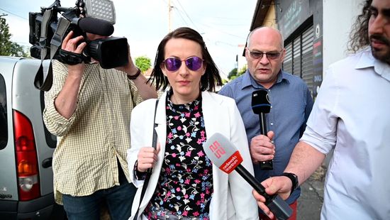 „Peti csak Enikővel együtt tud létezni” – így beszélték ki a választmányon Jakabot