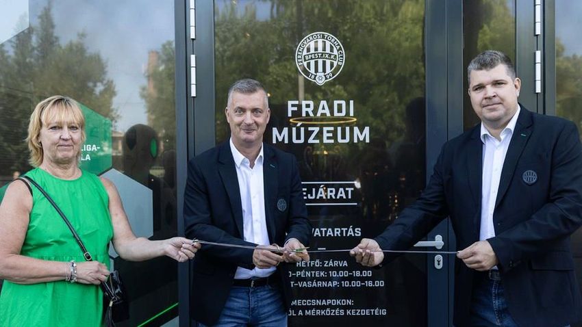 Jeles történelmi napon nyílt meg újra a felújított Fradi Múzeum
