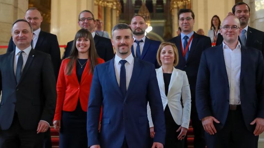 Itt vannak a Jobbik beszámolói: Totális kiköltekezés és politikai kudarc