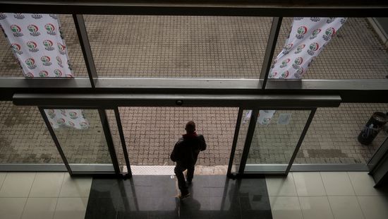 A Jobbik hamarosan eltűnhet a politikai süllyesztőben