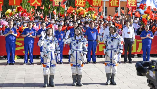 Peking meghódítaná a világűrt