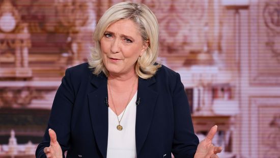 Lapozó: Marine Le Pen szerint az olajembargó ostobaság volt