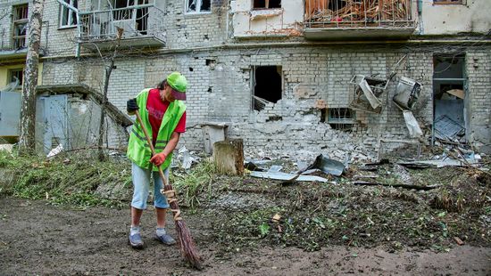 Szívszaggató felvételek Ukrajna mindennapjainak túléléséről