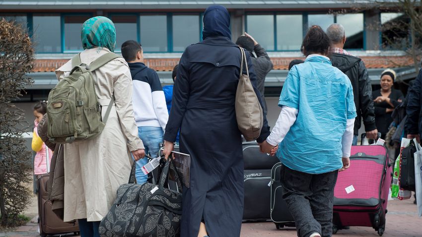 Eurostat: Egy év alatt hatvanhat százalékkal nőtt a menedékkérők száma