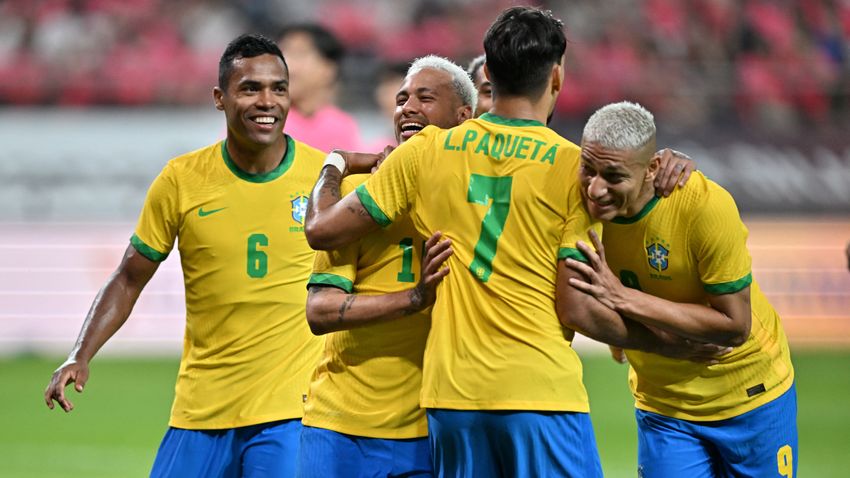 G csoport - Neymar és Samuel Eto'o is Pelé babérjaira hajt