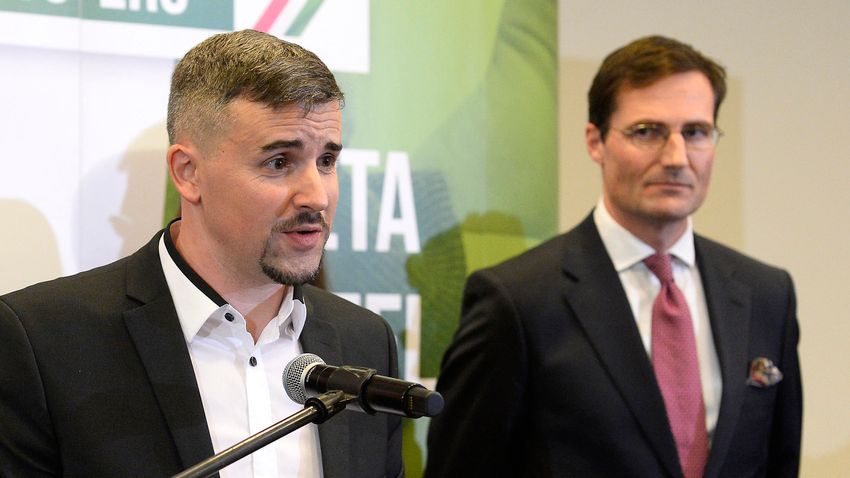 Megszólalt Gyöngyösi, elkezdődött Jakab eltávolítása a Jobbikból