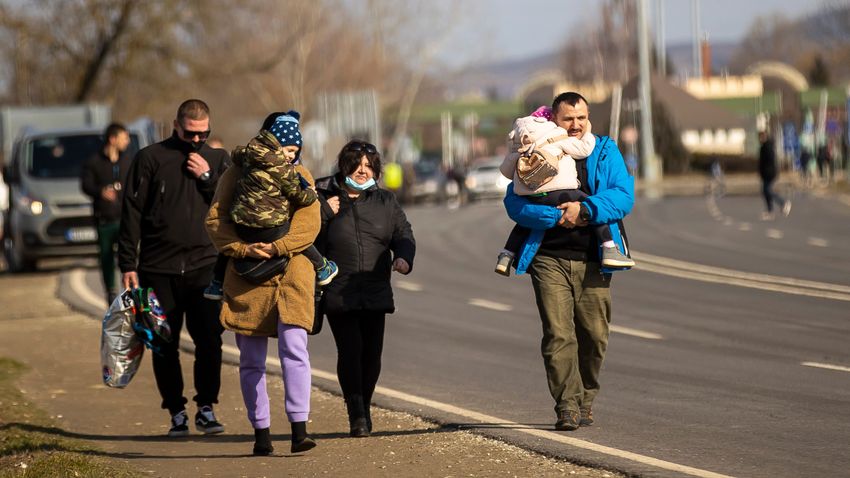 Több mint tizenkétezren érkeztek Ukrajnából vasárnap