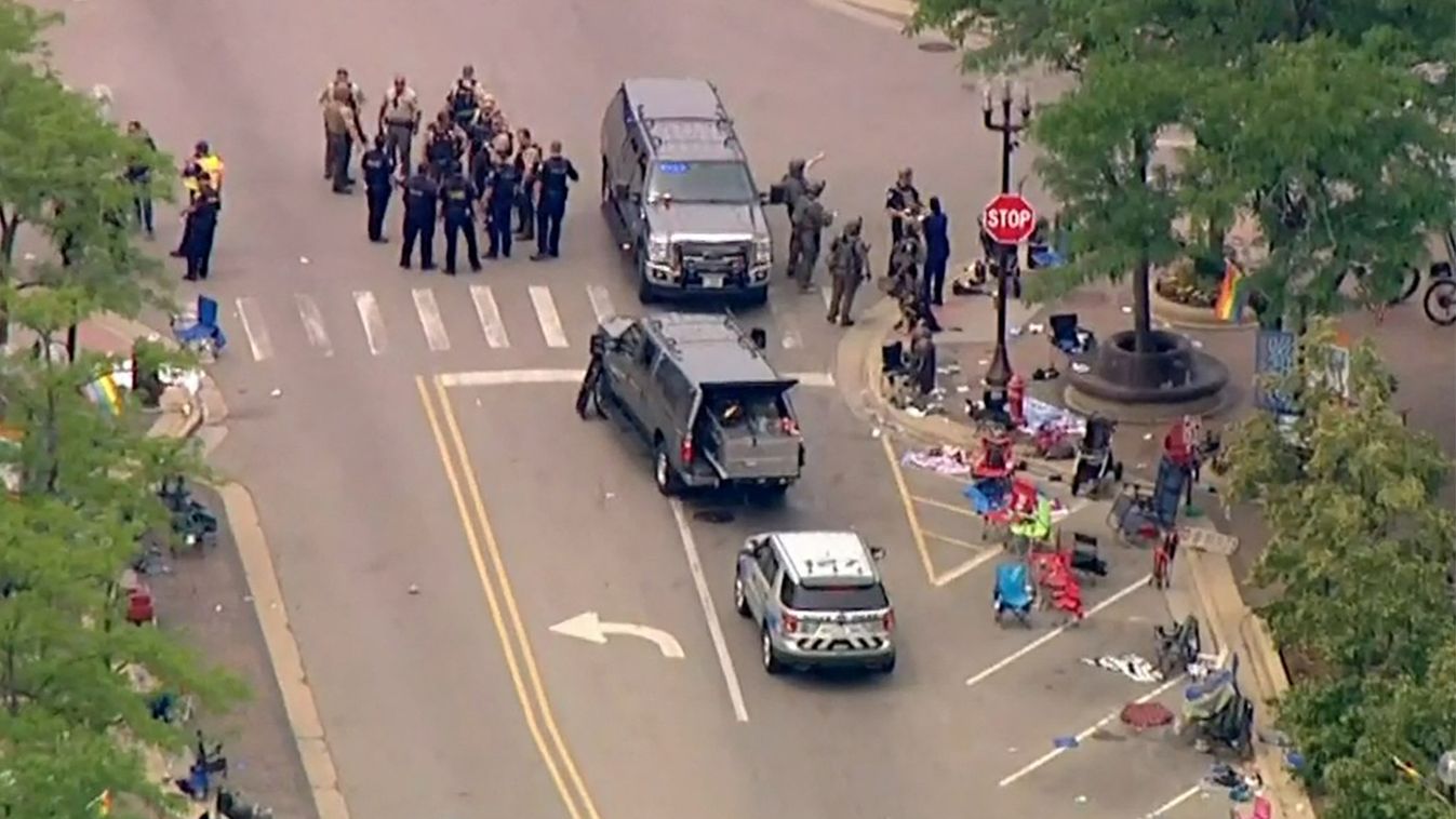 Gunfire at a Fourth of July parade in Highland Park