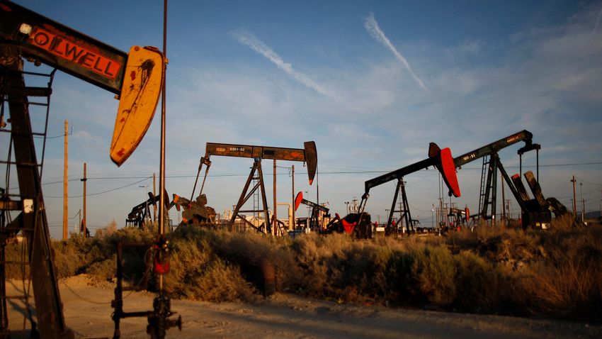 Manipulációtól zuhan az olajár?