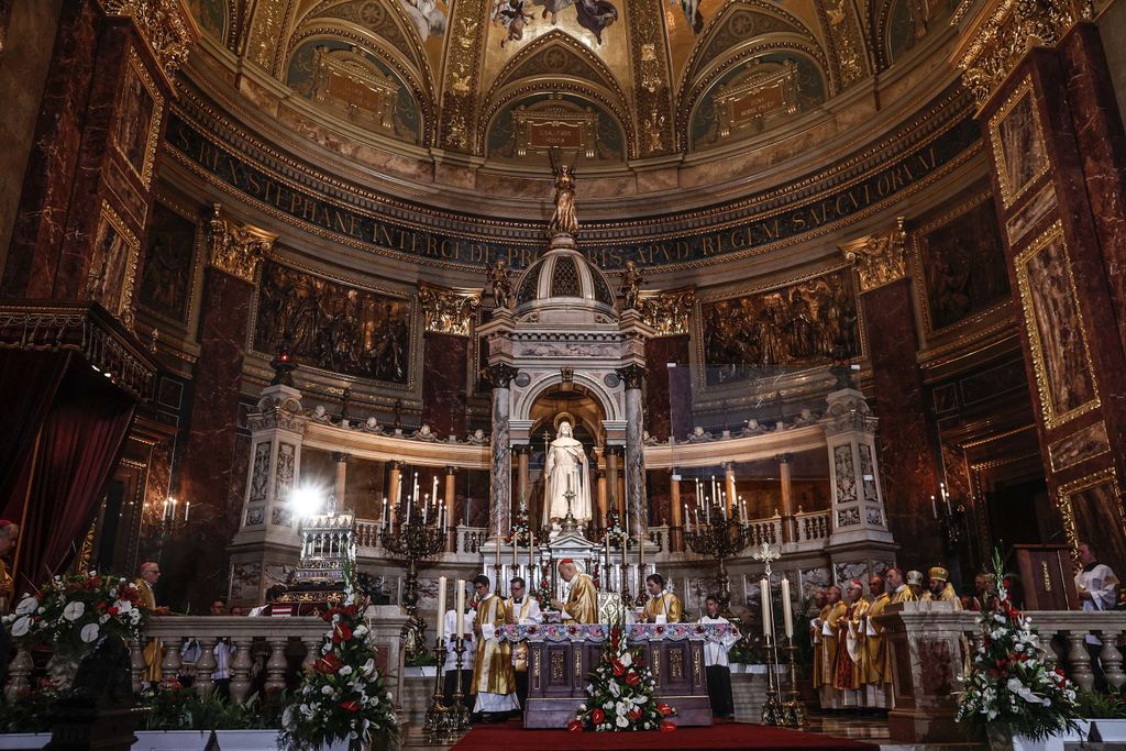 Ünnepi szentmise a Szent István Bazilikában Fotó: Kurucz Árpád