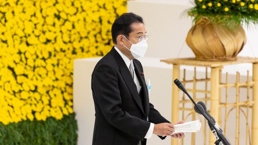 Japán pacifista törekvéseiről beszélt az ország miniszterelnöke