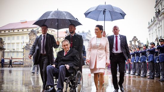Milos Zeman elítélte a Lengyelországgal és Magyarországgal szembeni uniós támadásokat
