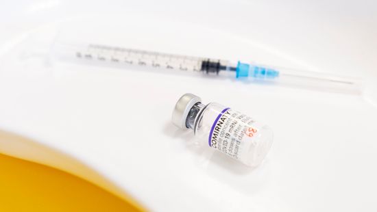 Küszöbön a Pfizer és a Moderna új vakcináinak engedélyezése