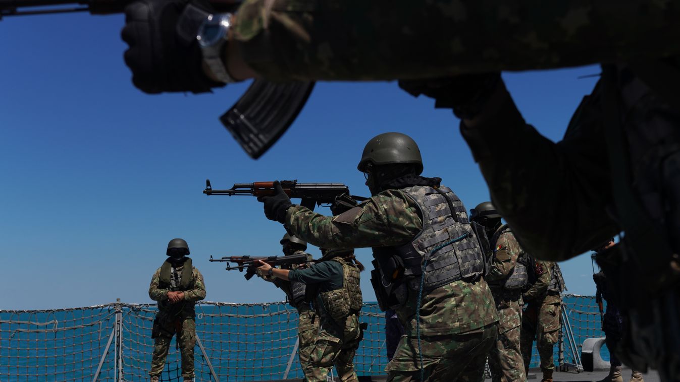Romanian Defence Forces Join In Combative Training On Black Sea
NATO Románia