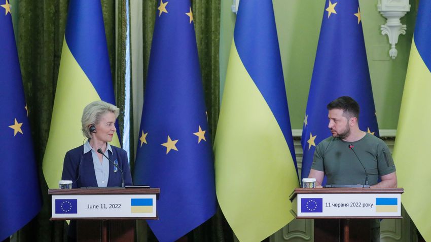 Washington az EU-val fizettetné meg az ukrán segélyeket