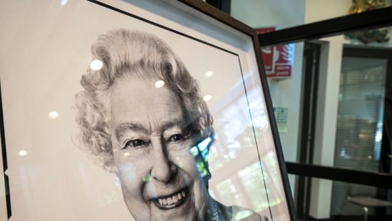 Nyilvánosságra hozták II. Erzsébet királynő halotti bizonyítványát